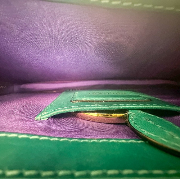 Bulgari Serpenti Forever Small Green Pre-loved with Mirror - Picture 11 of 12